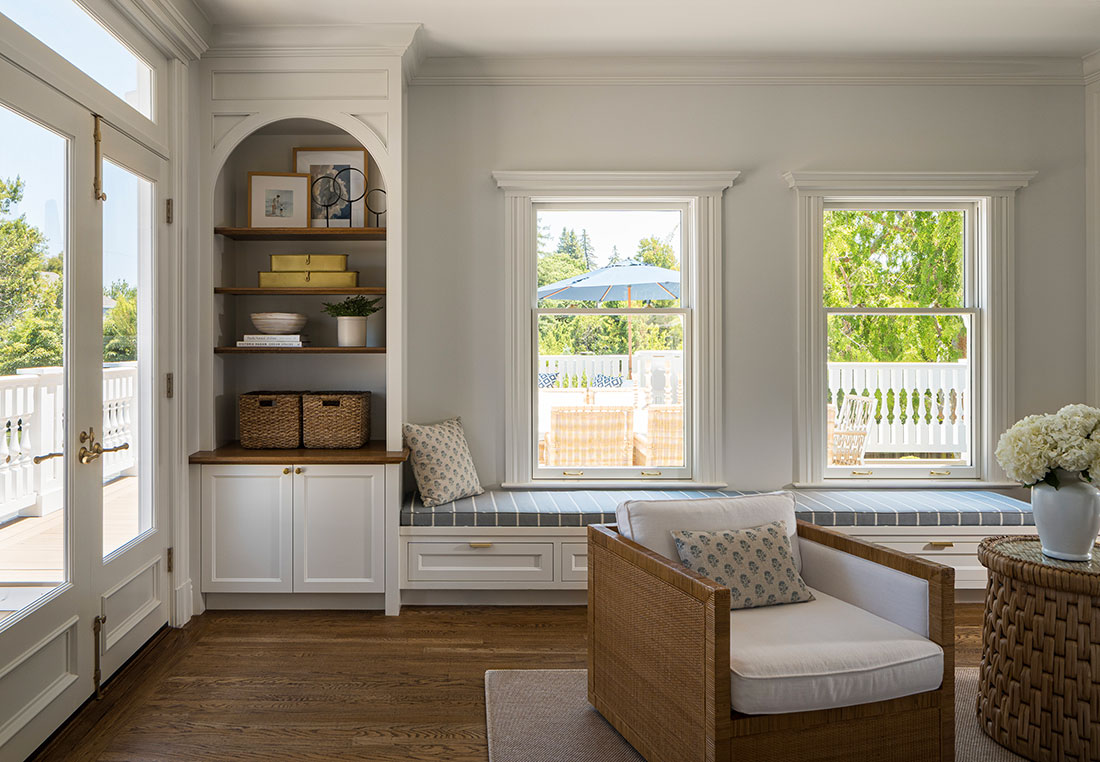 Neoclassical Hillsborough Family Room Window Seat