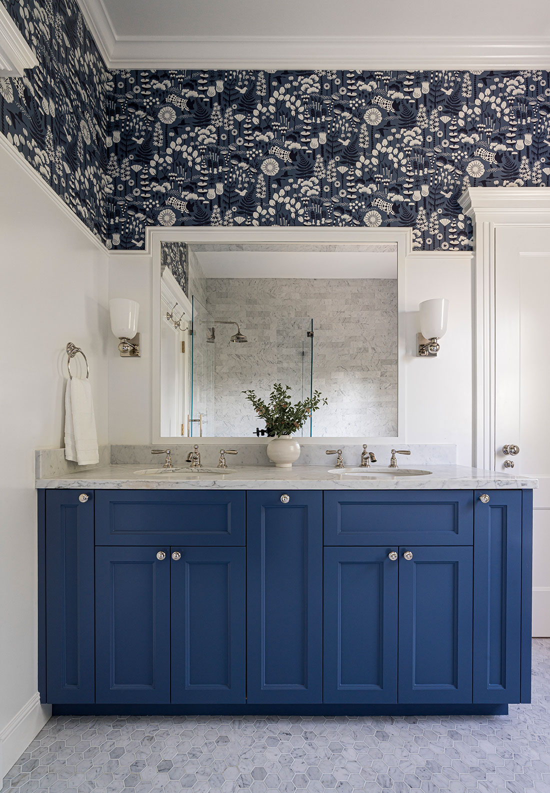 Hillsborough Neoclassical Jack and Jill Bathroom