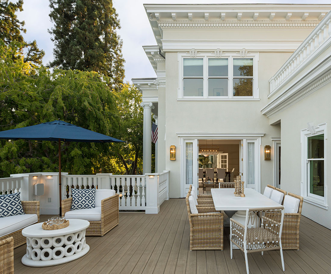 Neoclassical Hillsborough Patio Dining Table