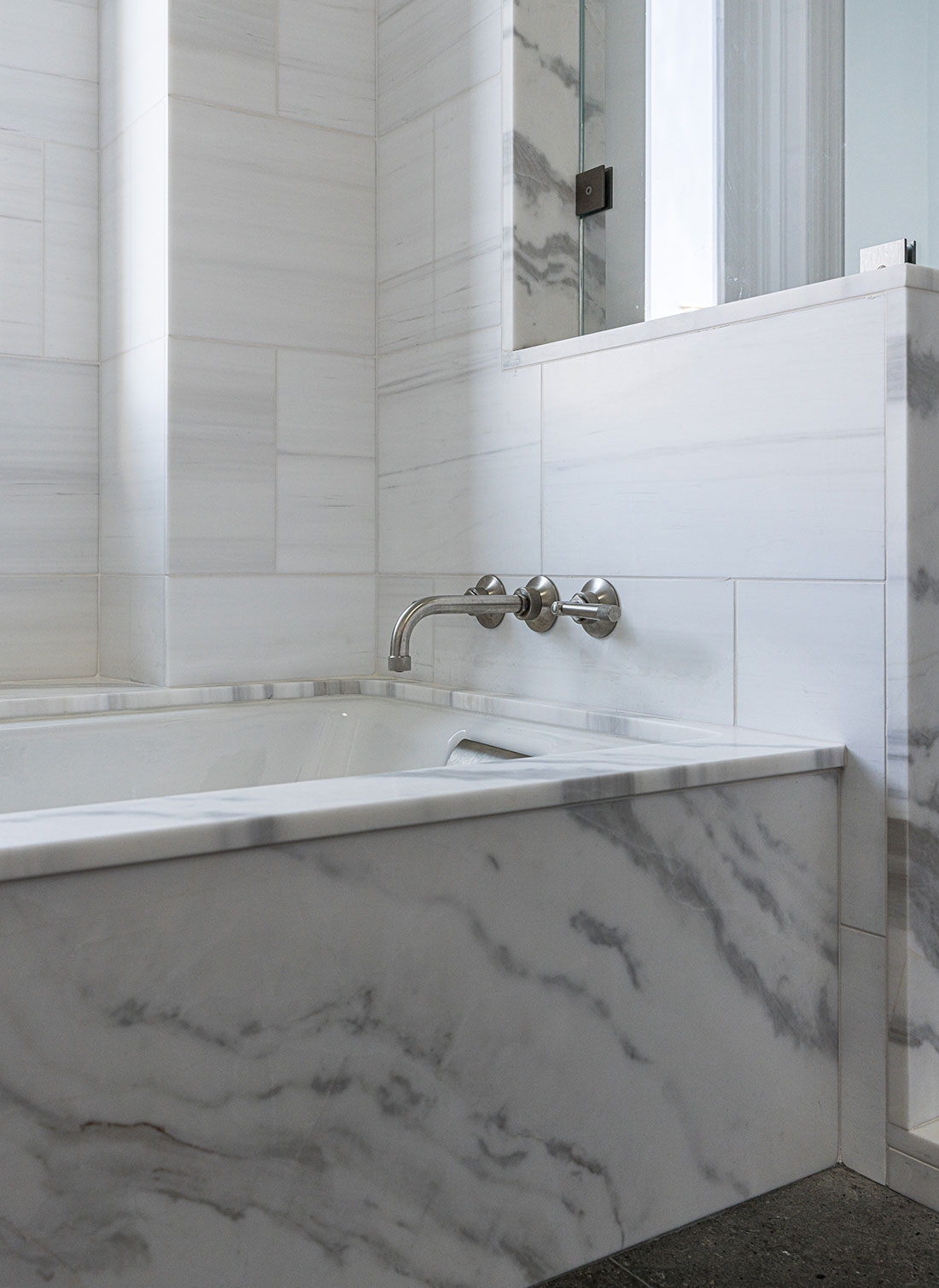 Noe Valley Primary Bathtub