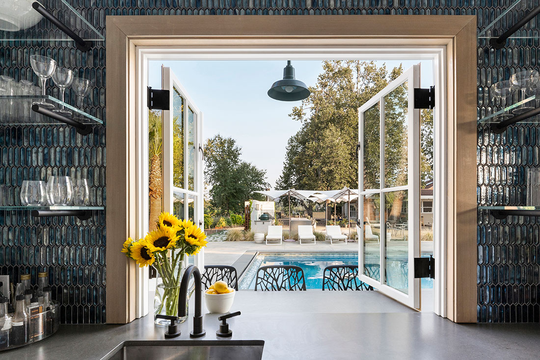 Oliven Estate Kitchen Pass Pool